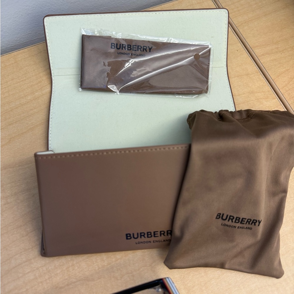 Burberry Black And Gray Rectangular Sunglasses - image 3